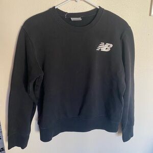 New Balance Women’s Crewneck - black -size XS